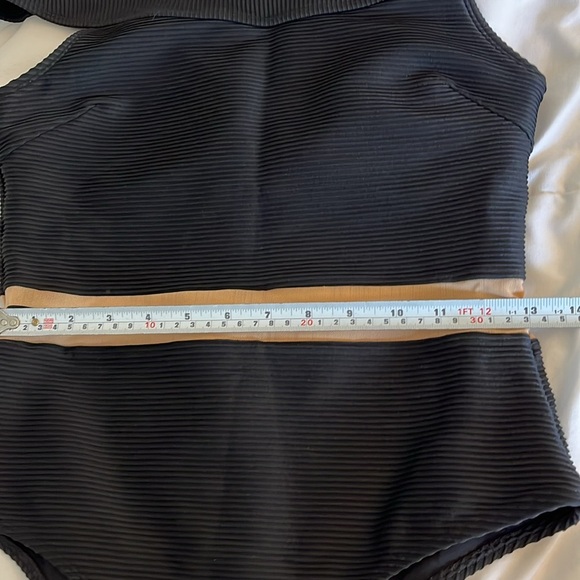 Body Glove Scandal Vice One Piece Off the Shoulder Black Size Large. Beach Wear - Picture 14 of 16